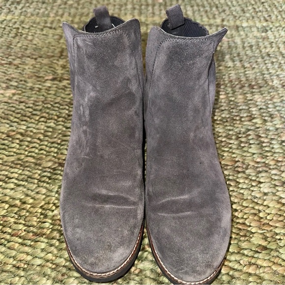 Blondo Perla Waterproof Suede Pull on Gray Boots Rain Snow Size 10 - Picture 3 of 8